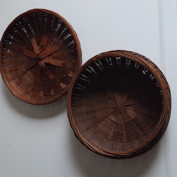 Vintage Woven Sewing Basket - Picture 4 of 8